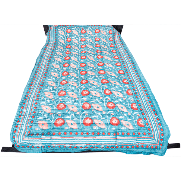 Alternative view of Nawa Natural Quilt